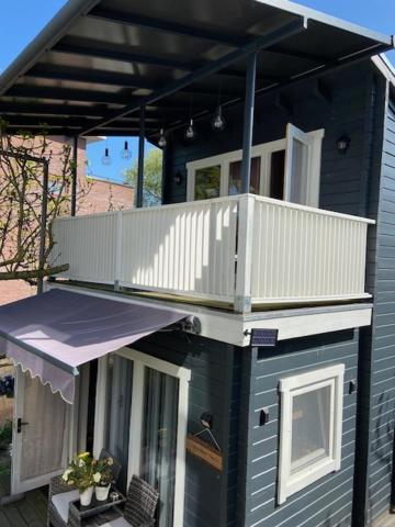 Tinyhouse Woody At The Water Apartamento Zaandam Exterior foto